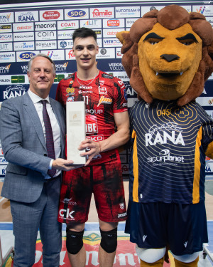 Nikolov MVP