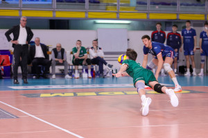 Vola Bini per un salvataggio