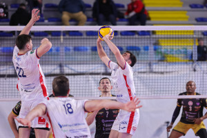 Mastrangelo serve Ceban