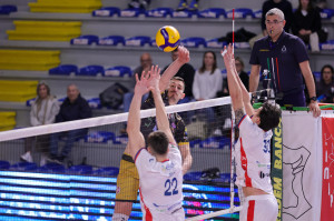 Raffaelli attacca