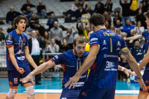 Russo e Dimitrov esultano