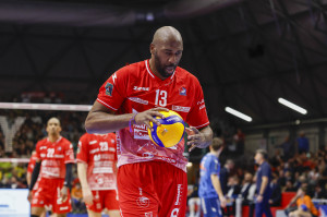 Il Capitano di Piacenza, Robertlandy Simon si prepara alla battuta.