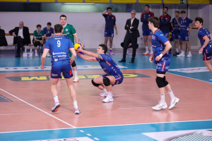 Zonca in fase difensiva